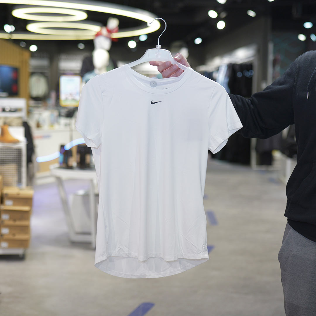 Hvid Nike svedtransporterende trænings trøje